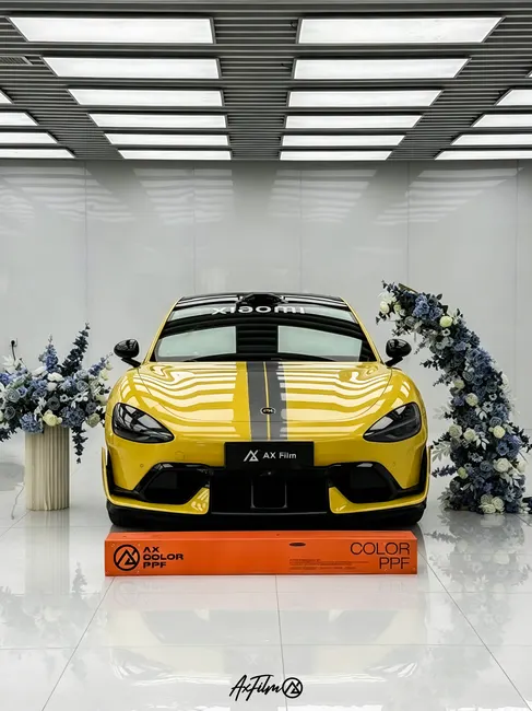 小米 SU7 Ultra运动主题彩绘施工案例 · 图片8