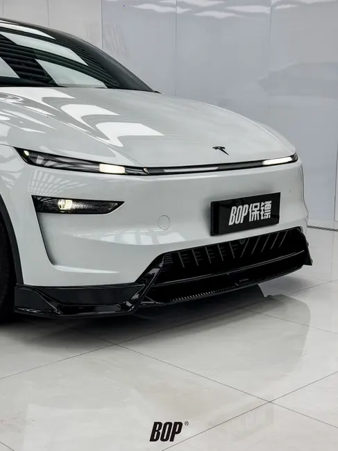 特斯拉 Model Y运动包围施工案例 · 图片1
