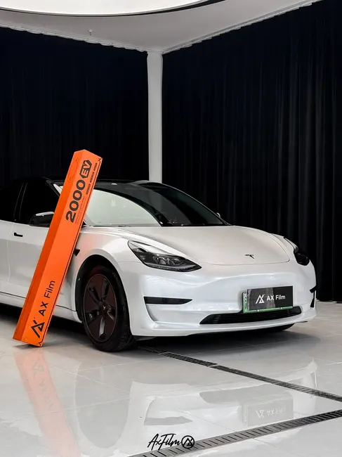 特斯拉 Model 3珍珠白施工案例 · 图片8