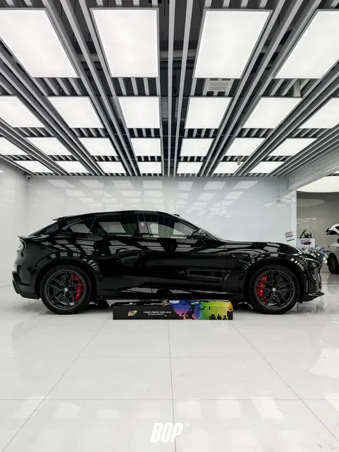 小米 YU7 GT漆面保护施工案例 · 图片3