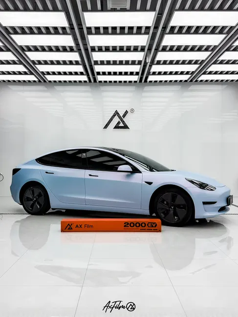 特斯拉 Model 3溢彩蓝施工案例 · 图片8